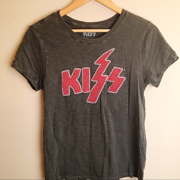lucky brand kiss shirt